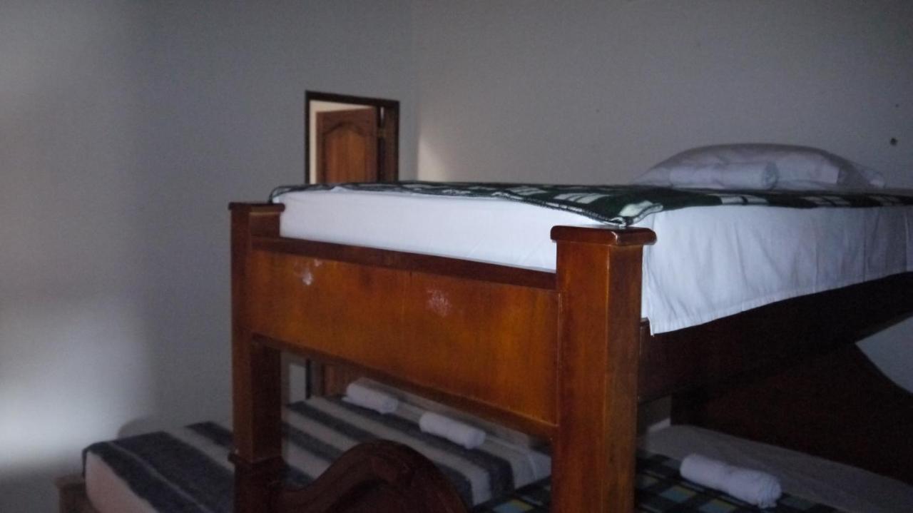 Hostal Naty Luna Jardin Ngoại thất bức ảnh