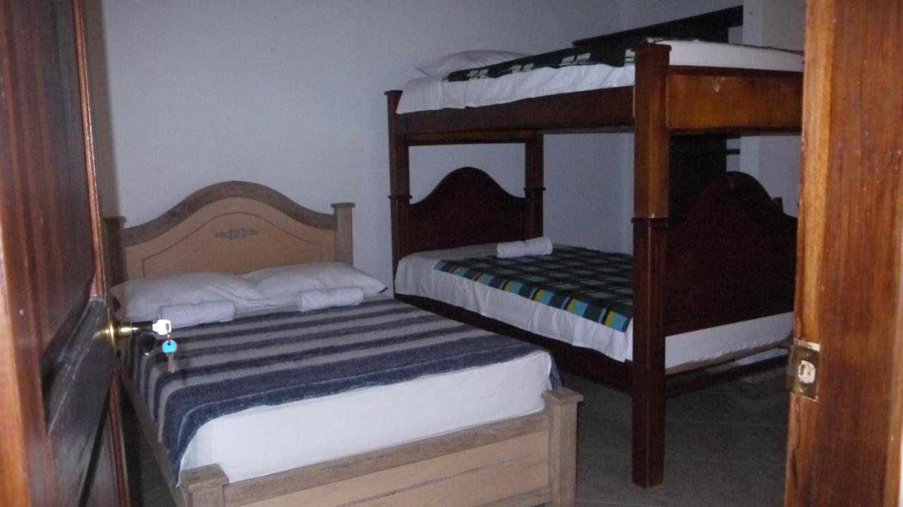 Hostal Naty Luna Jardin Ngoại thất bức ảnh