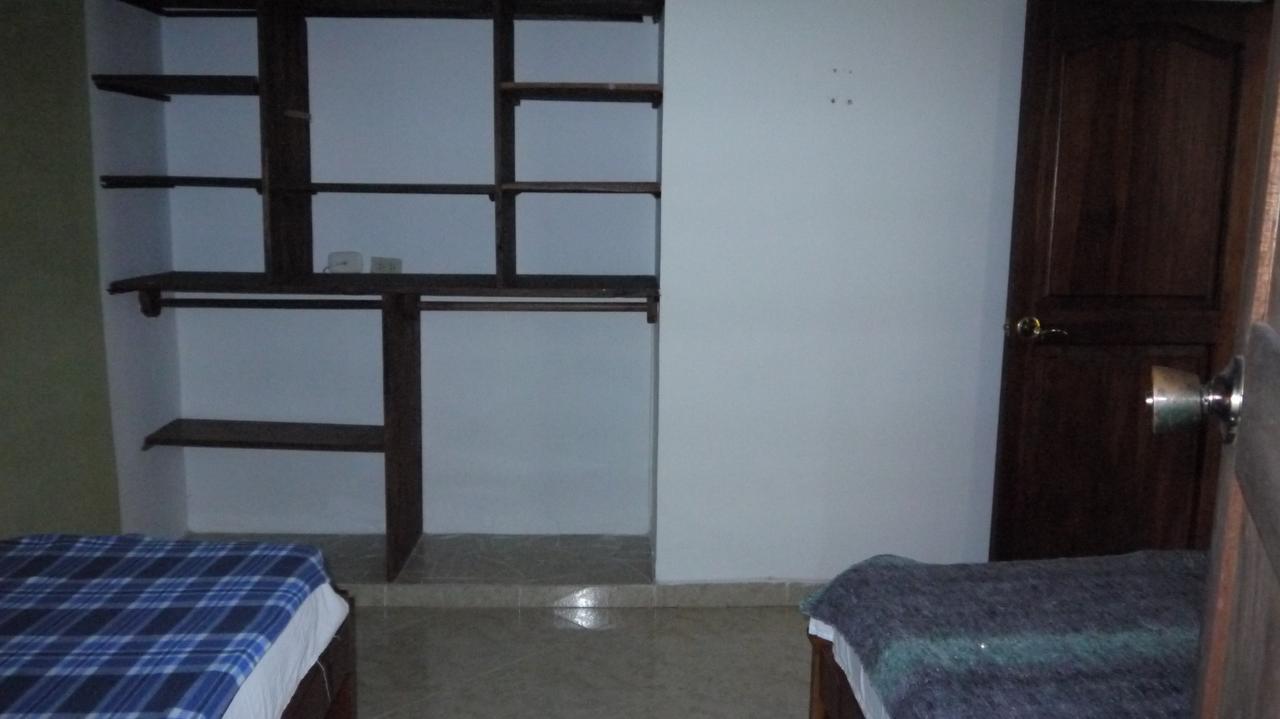 Hostal Naty Luna Jardin Ngoại thất bức ảnh
