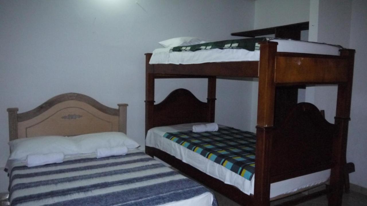 Hostal Naty Luna Jardin Ngoại thất bức ảnh