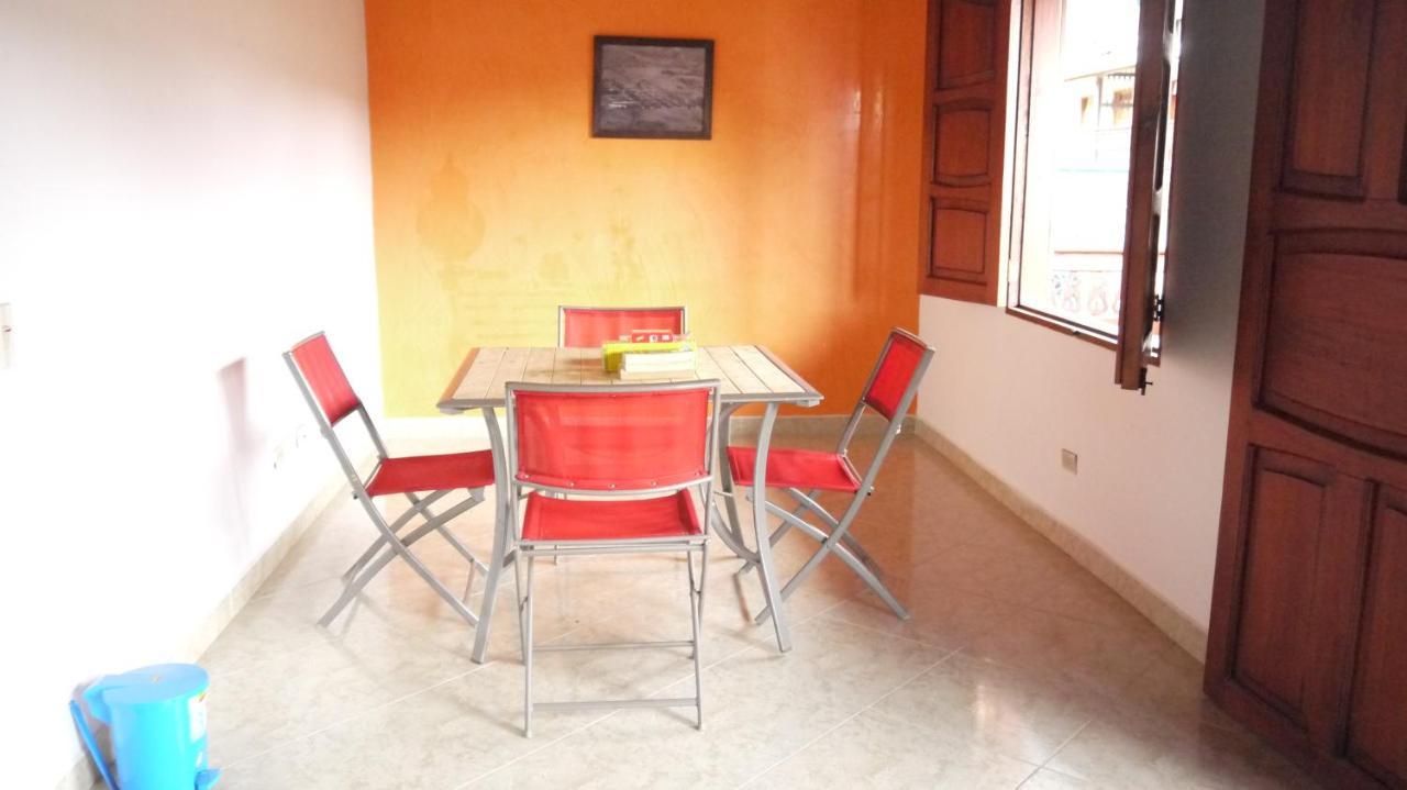 Hostal Naty Luna Jardin Ngoại thất bức ảnh