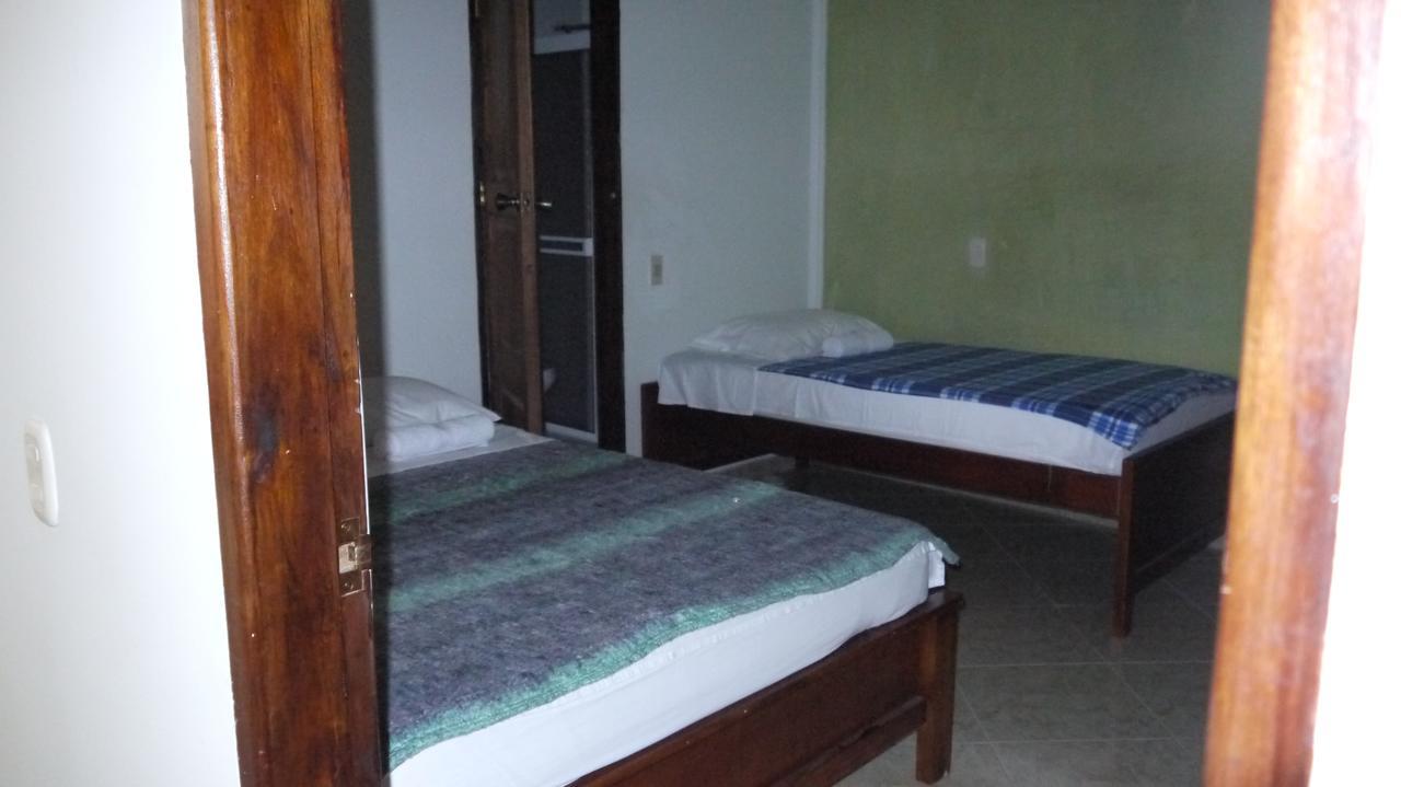Hostal Naty Luna Jardin Ngoại thất bức ảnh